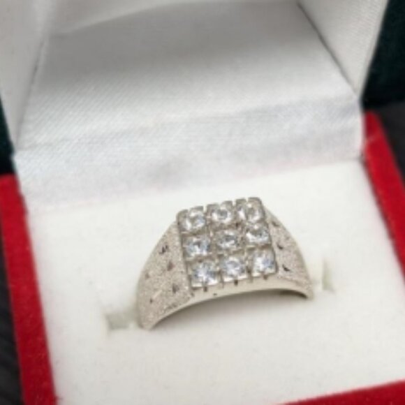 Dazzling Sterling CZ ring Vintage And Lovely White Silver Was Estate Sale Find - Picture 1 of 10